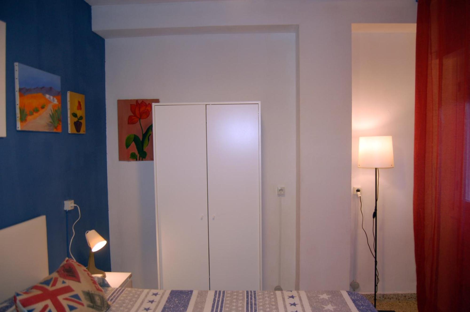 Habitacion Individual Luna & Tambor Room Алмерия Екстериор снимка