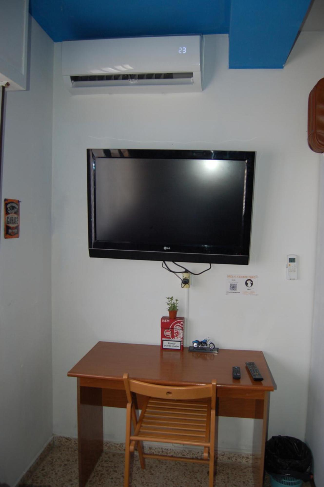Habitacion Individual Luna & Tambor Room Алмерия Екстериор снимка